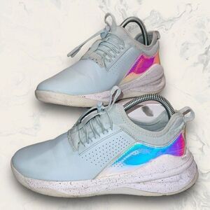 Clove Blue Pink Holographic Limited Edition 2022 Nursing Shoes Sneakers Size 7.5